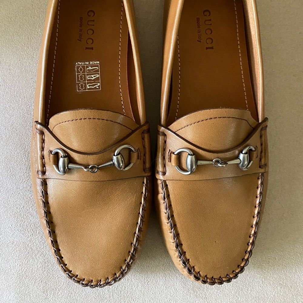 Gucci Jump Loafers in Tan. BNIB.